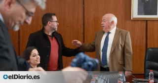 Alt-El día que la Policía entró al Parlamento andaluz para advertir a un diputado de que se había "extralimitado" opinando