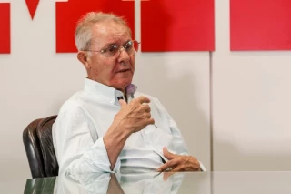 Alt-Muere José Ángel de la Casa, la voz del deporte y de la lucha contra el Parkinson