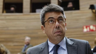 Alt-Negacionismo climático, terapias de conversión, danza española, asfixia de sindicatos… Vox pone precio a Mazón