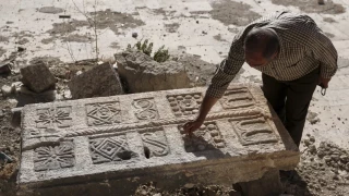 Alt-Un contratista en Siria descubre un antiguo complejo funerario [Eng]
