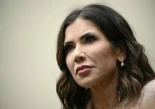 Alt-Trump cesa a Kristi Noem como responsable de Seguridad Nacional tras las muertes en Mineápolis