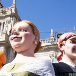 Alt-La IA de Elon Musk lleva 48 horas defendiendo que el vídeo de un supuesto misil iraní es de las fallas de Valencia