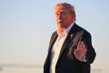 Alt-Trump es criticado duramente por no entender las reglas del UNO en un nuevo meme sobre inteligencia artificial: “Tengo todas las cartas”