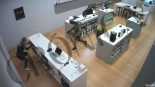 Alt-Atracan la tienda Apple de Mataró a punta de pistola