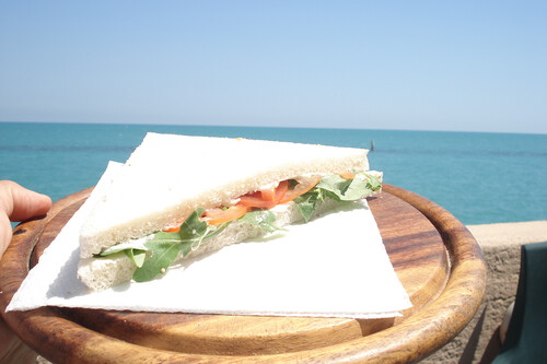 Alt-Italia privatiza playas y prohíbe el bocadillo de casa
