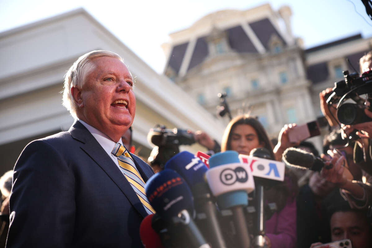 Alt-Graham fantasea con hundir barco de ayuda a Gaza en redes sociales