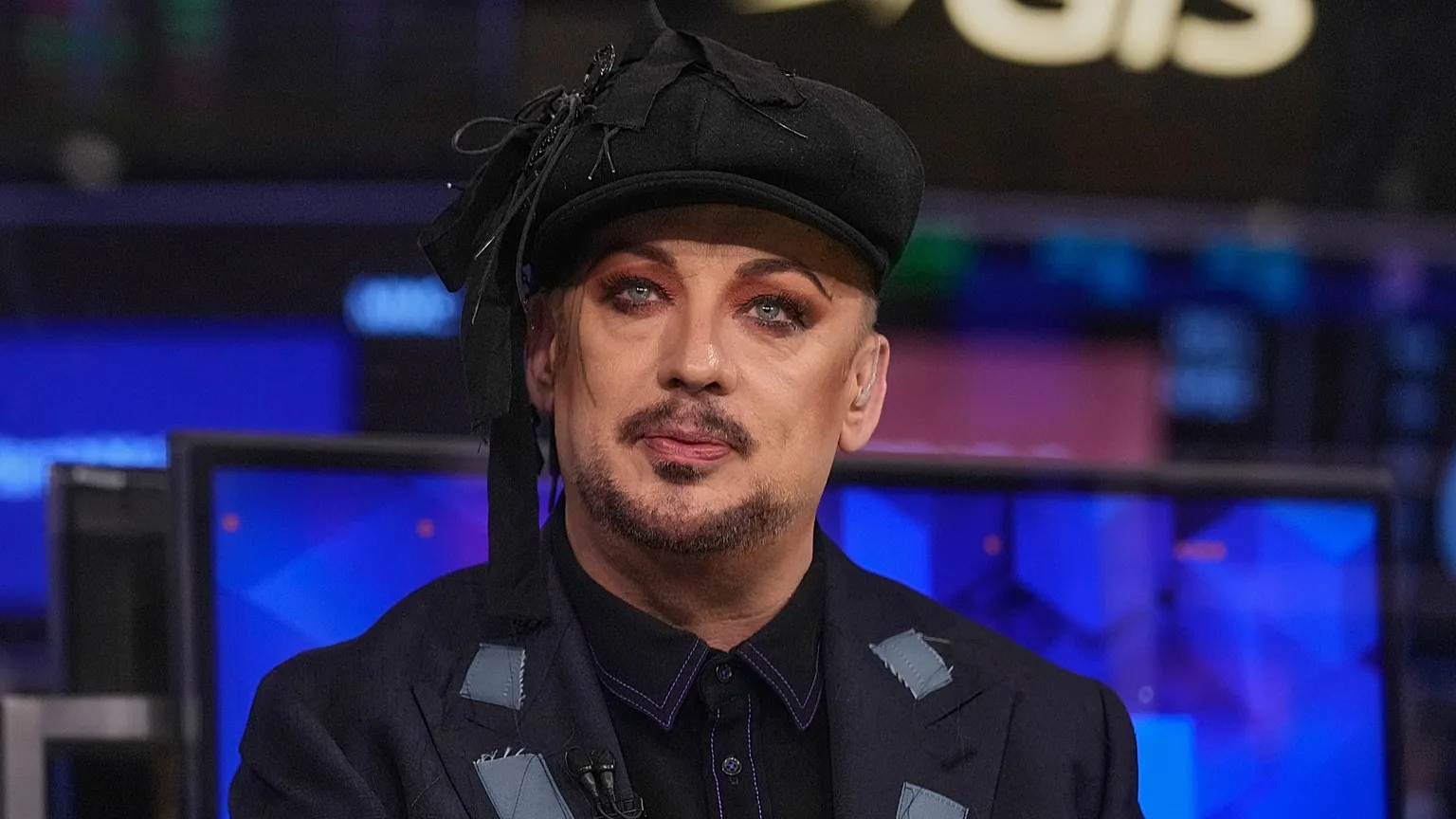 "Repugnante": Boy George afronta críticas por su nueva canción proisraelí