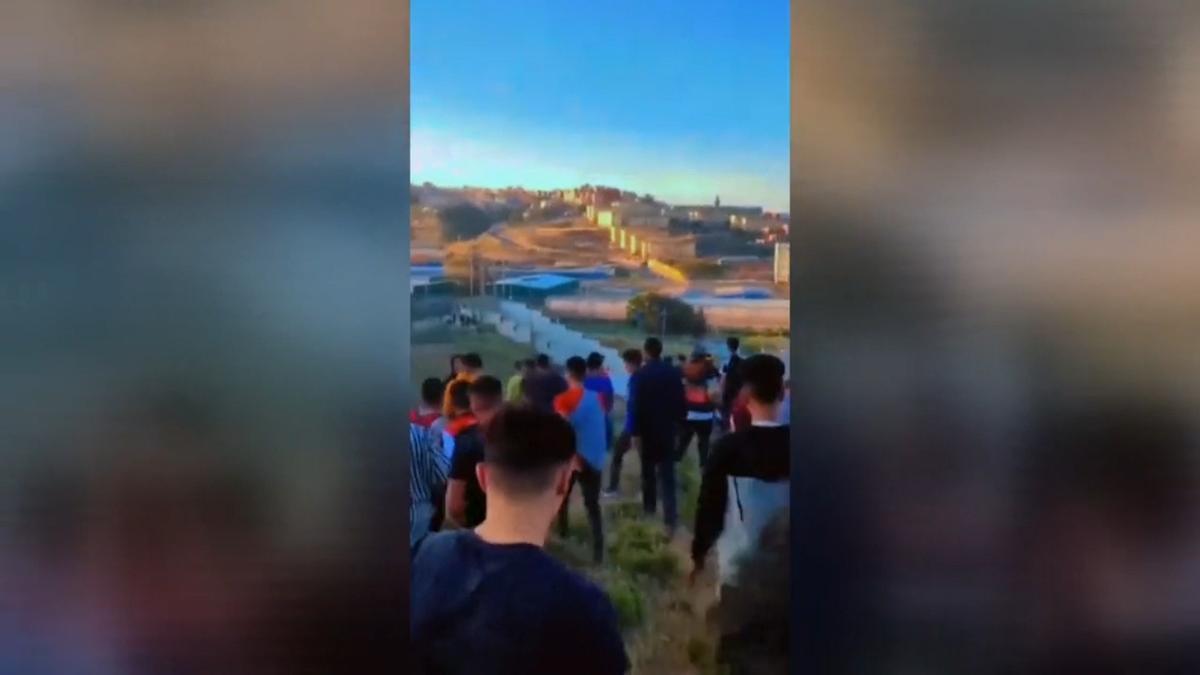 'Haraga': el fenómeno en redes que impulsa a marroquíes a cruzar a nado a Ceuta