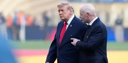 Infantino suplica a Trump que le salve el puesto en la FIFA