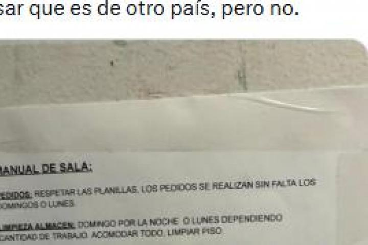 Indignación por el cartel de un restaurante en Málaga: 'Estoy flipando'