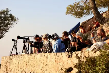 Turistas sin permiso saturan el mirador de los astrónomos en Mallorca