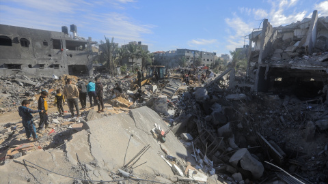 Israel admite que los rehenes muertos en Gaza iban sin camiseta y con bandera blanca