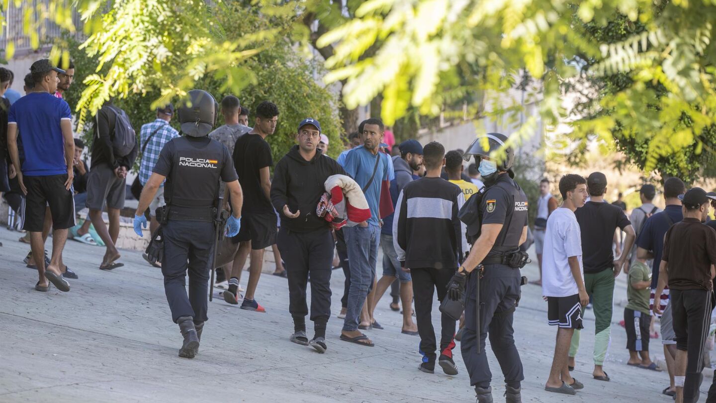 Once inmigrantes expulsados a Marruecos por la emboscada a militares en Benzú