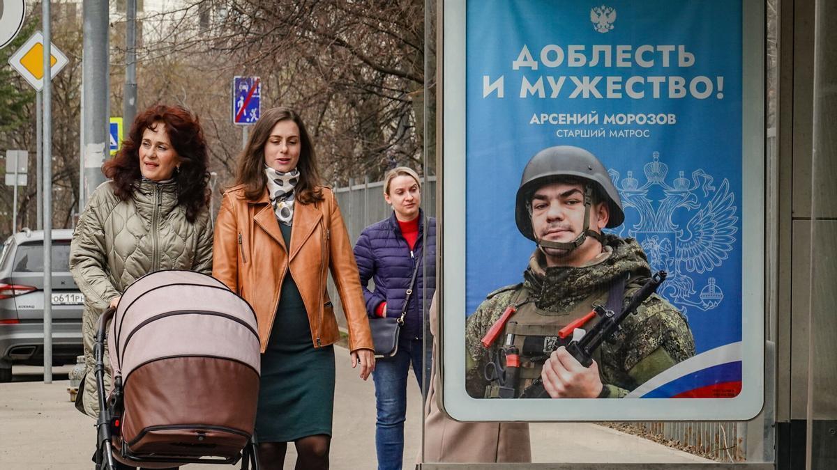 Jóvenes rusos que huyeron de Putin para evitar la guerra: 'En Rusia te pueden parar por la calle'