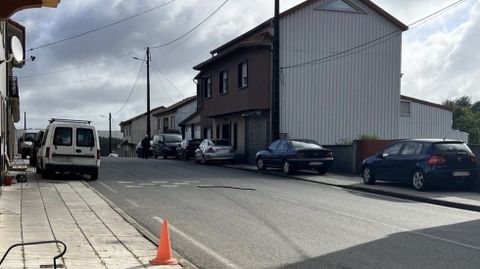 Aparcamientos en aceras y amenazas disparan la tensión en Tordoia