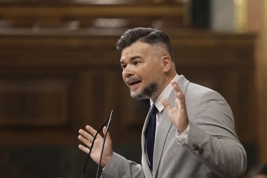 Rufián acusa a Marruecos de intentar cargarse al Gobierno y tilda a Mohamed VI de asesino