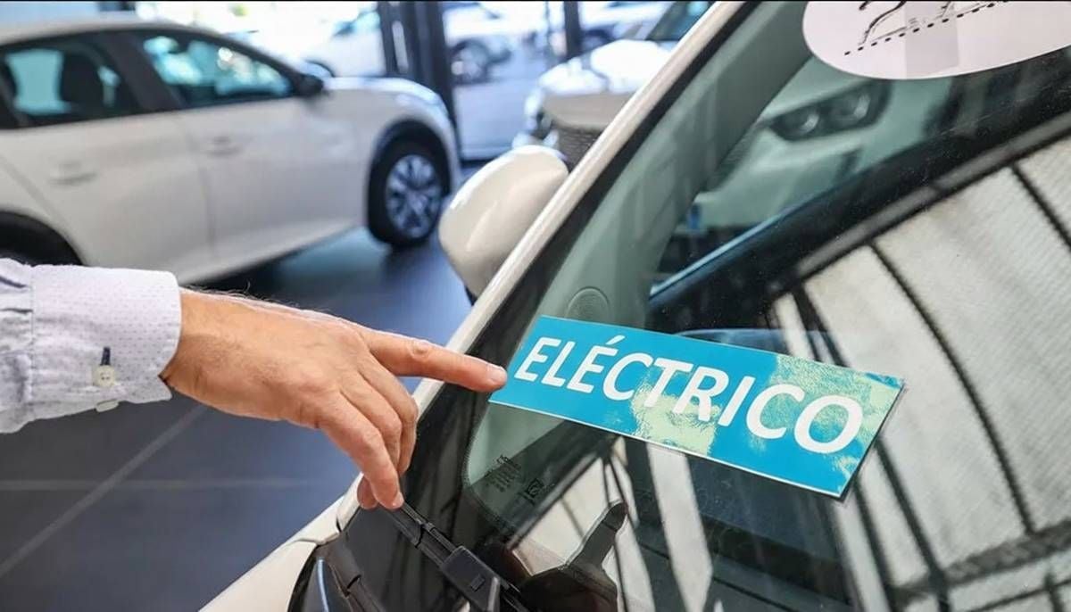 El precio de los combustibles dispara la búsqueda de coches eléctricos de segunda mano en Europa
