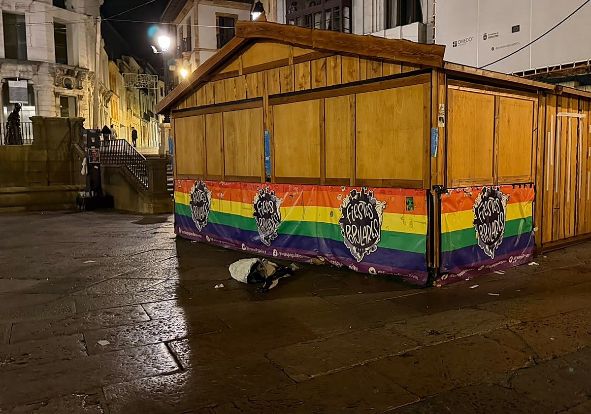 Nuevo ataque vandálico a la caseta de AMA Asturies en Oviedo