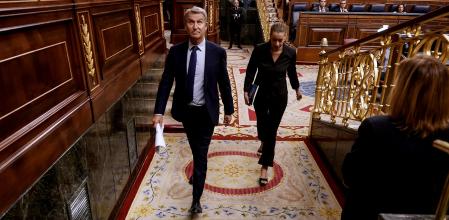 Feijóo arremete contra Armengol por expulsar a su diputada por el gas pimienta