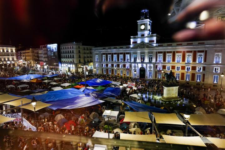 La acampada por la vivienda en Sol crece con 300 tiendas y apoyo cultural