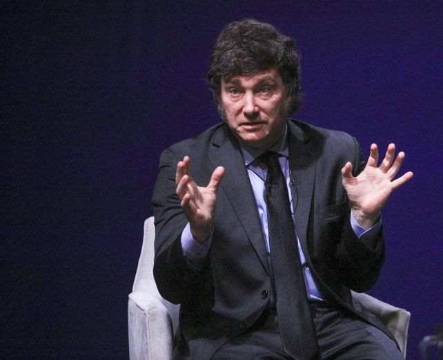 Milei invita a inversores franceses a 'llenarse los bolsillos' en Argentina