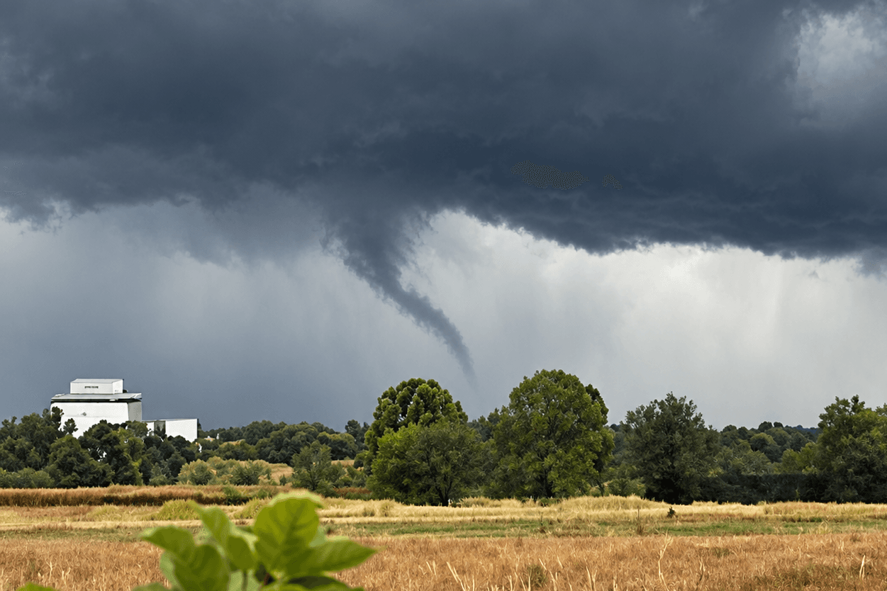 Dos tornados azotan Aigues-Mortes en medio de tormentas violentas