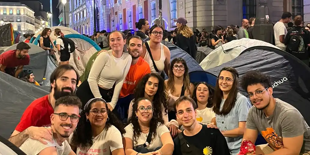 Jóvenes cristianos acampan en Sol por la vivienda digna