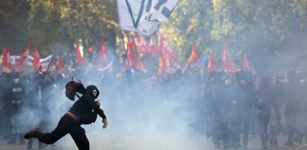 Protesta estudiantil en Francia: miles exigen mejoras educativas