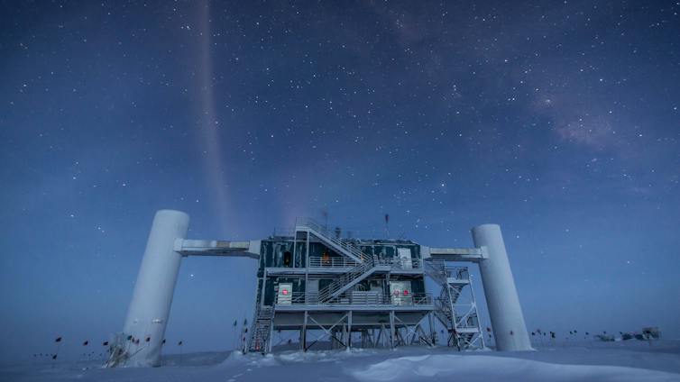 IceCube: el Nobel que premia los neutrinos del Polo Sur