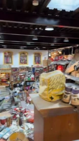 Chaquetas en una tienda de Japón: el misterio que desconcierta