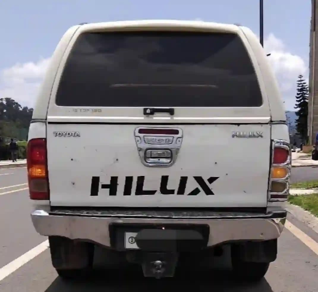 2010 Toyota Hilux for sale in ADDIS ABABA, 4,500,000 Birr, photo 1