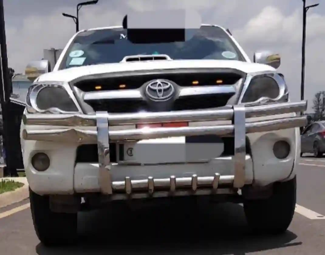 2010 Toyota Hilux for sale in ADDIS ABABA, 4,500,000 Birr, photo 4