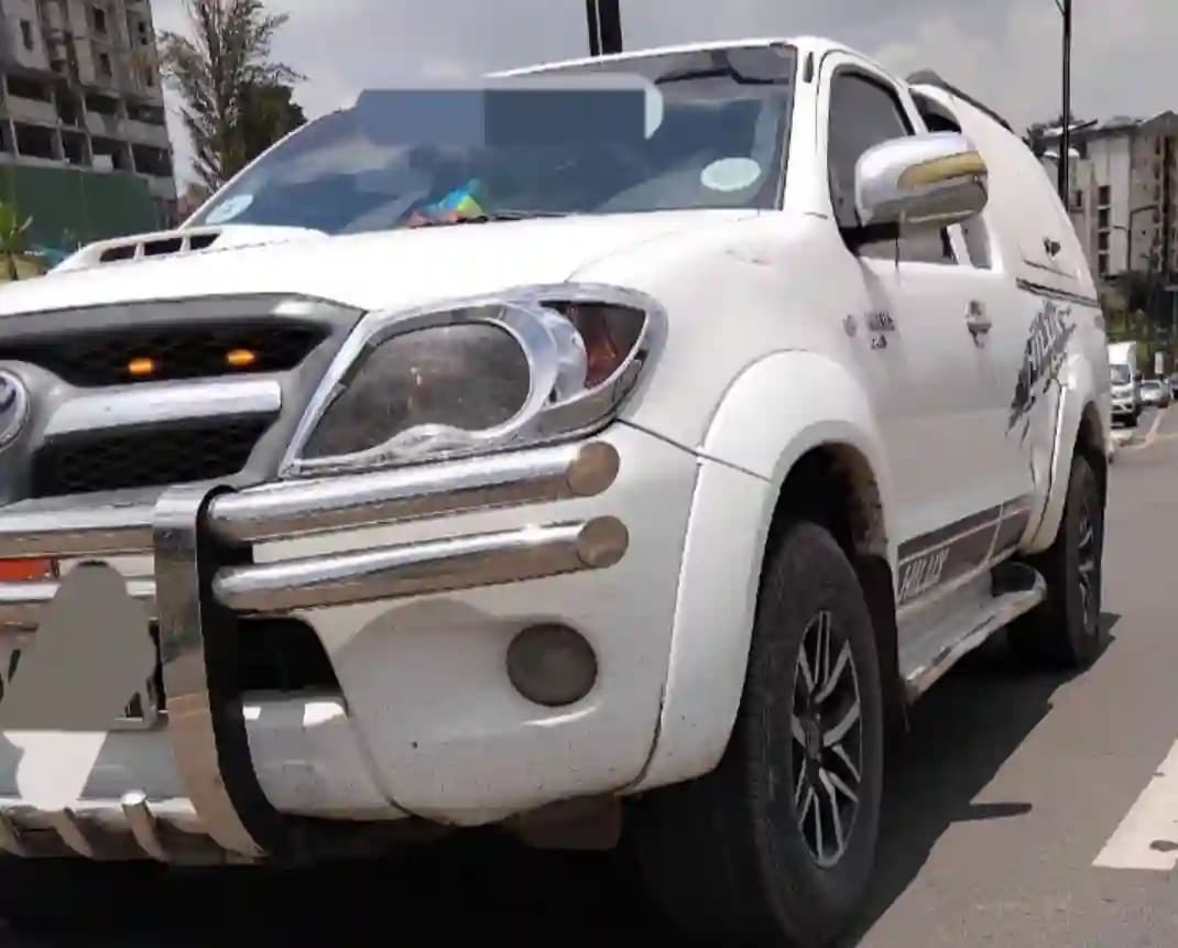2010 Toyota Hilux for sale in ADDIS ABABA, 4,500,000 Birr, photo 6