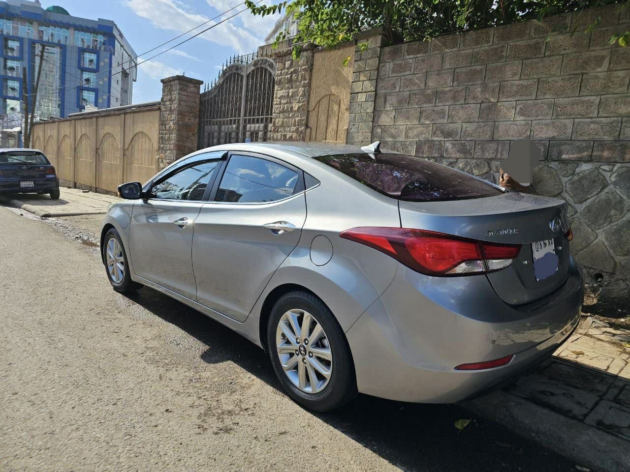 2015 Hyundai Avante for sale in Addis Ababa, 4,000,000 Birr, photo 3