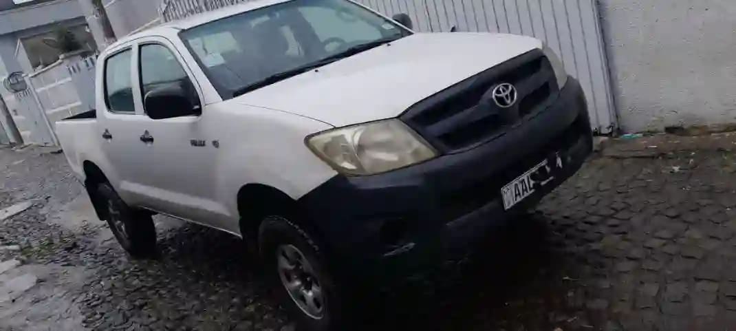 2006 Toyota Hilux for sale in ADDIS ABABA, 5,400,000 Birr, photo 5