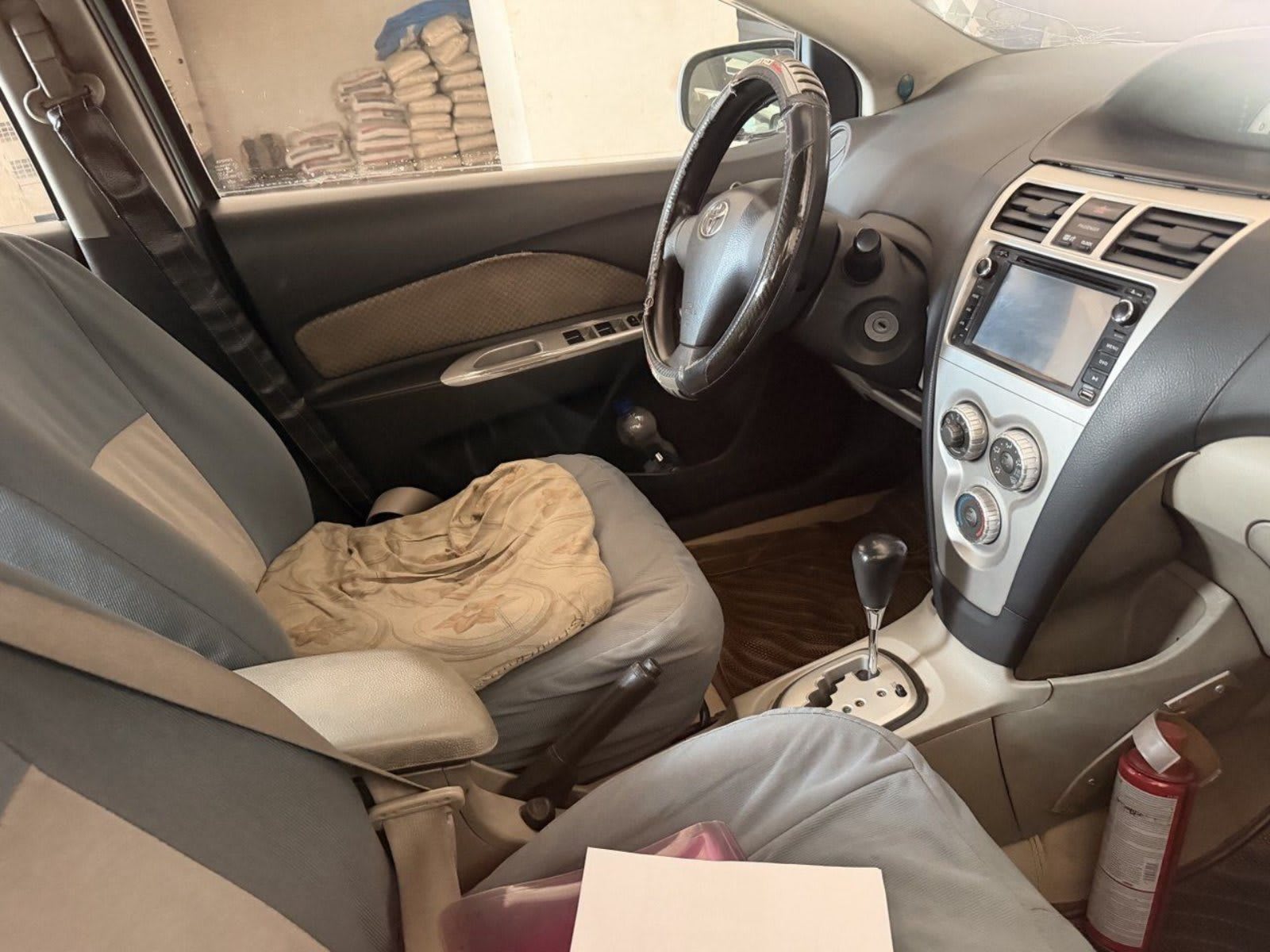 2007 Toyota yaris sedan for sale in Addis Ababa, 2,500,000 Birr, photo 3