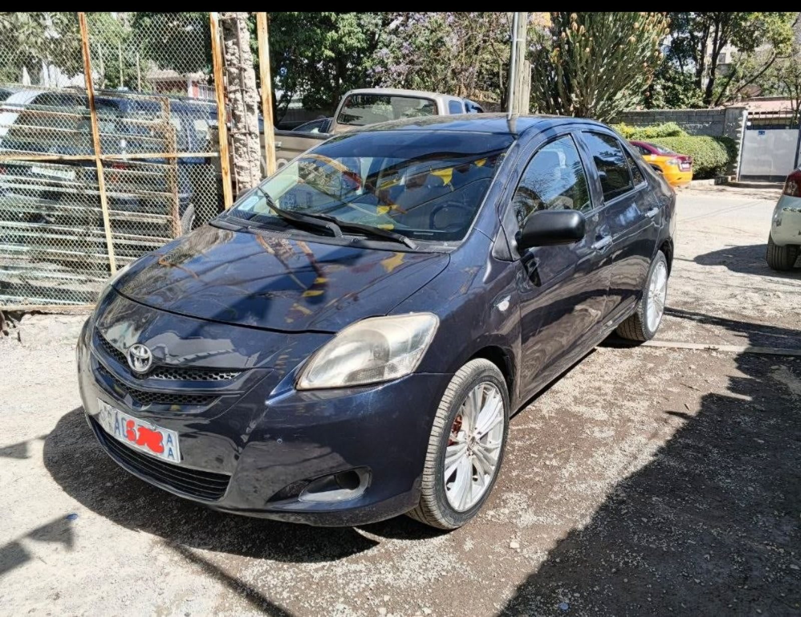 2007 Toyota yaris sedan for sale in Addis Ababa, 2,200,000 Birr, photo 3
