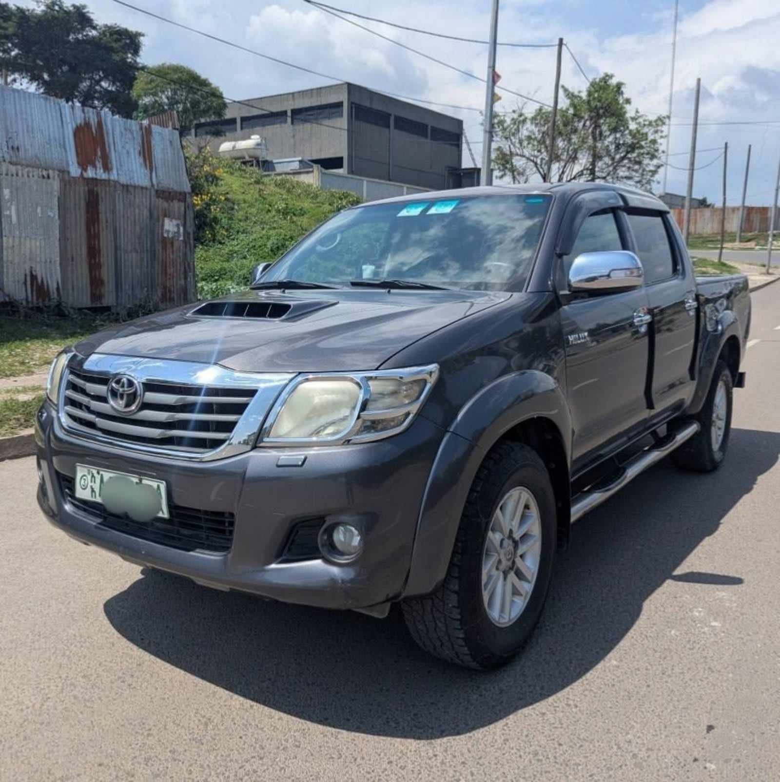 2015 Toyota Hilux for sale in Addis Ababa, 9,000,000 Birr, photo 1