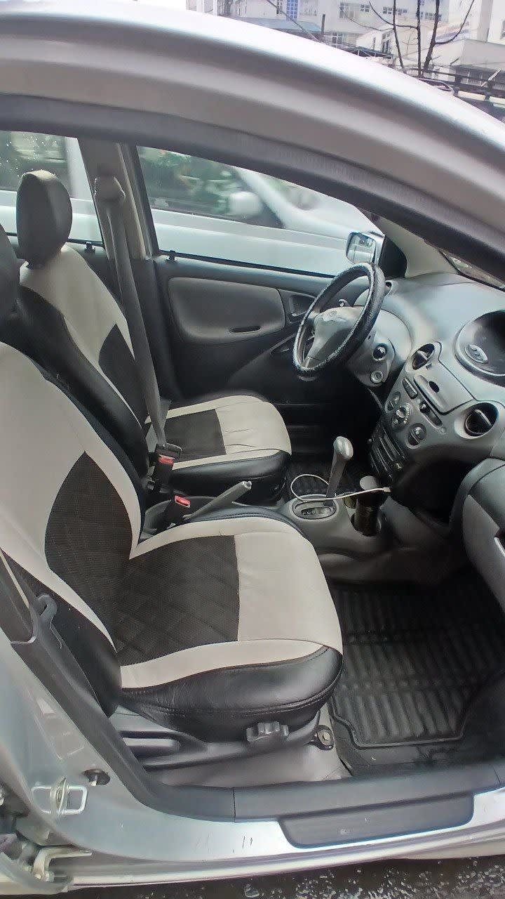 2001 Toyota Vitz for sale in Addis Ababa, 2,200,000 Birr, photo 2