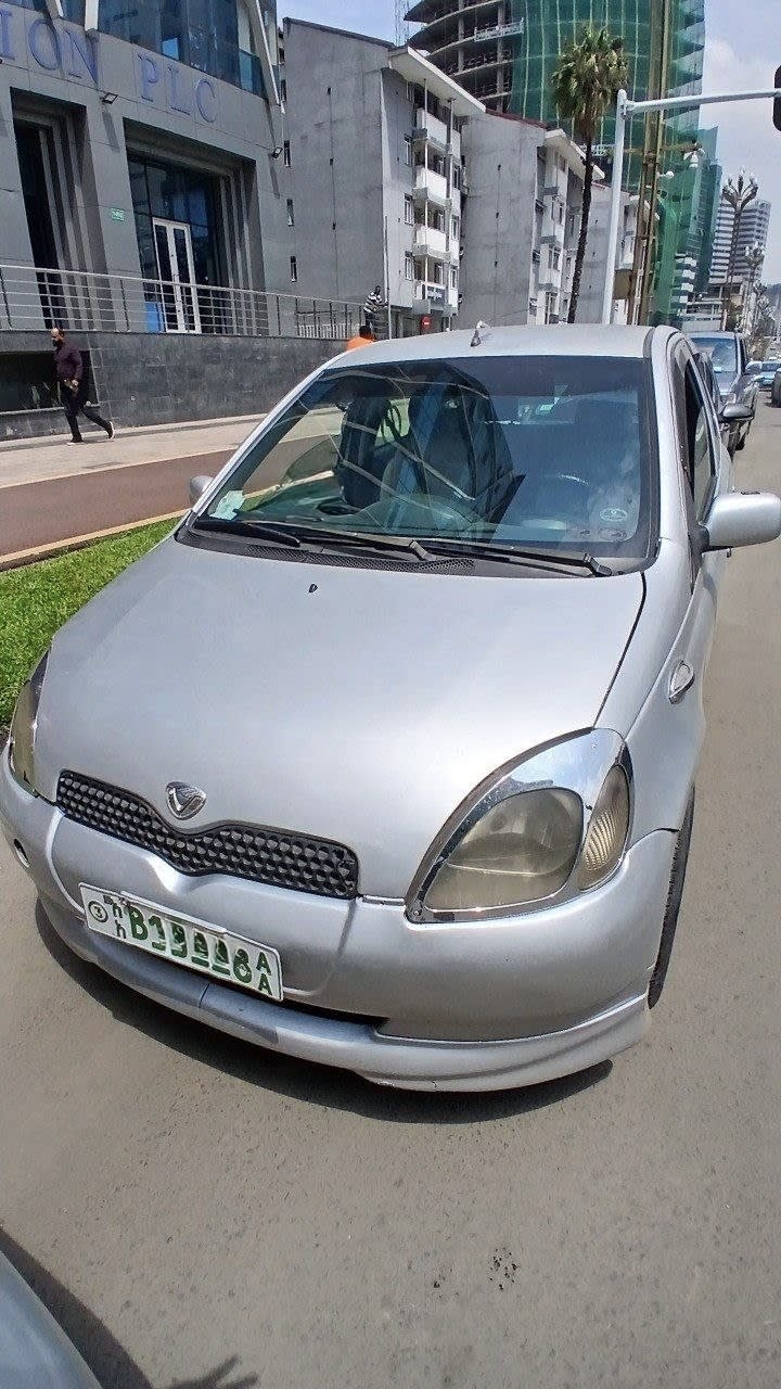 2001 Toyota Vitz for sale in Addis Ababa, 2,200,000 Birr, photo 6