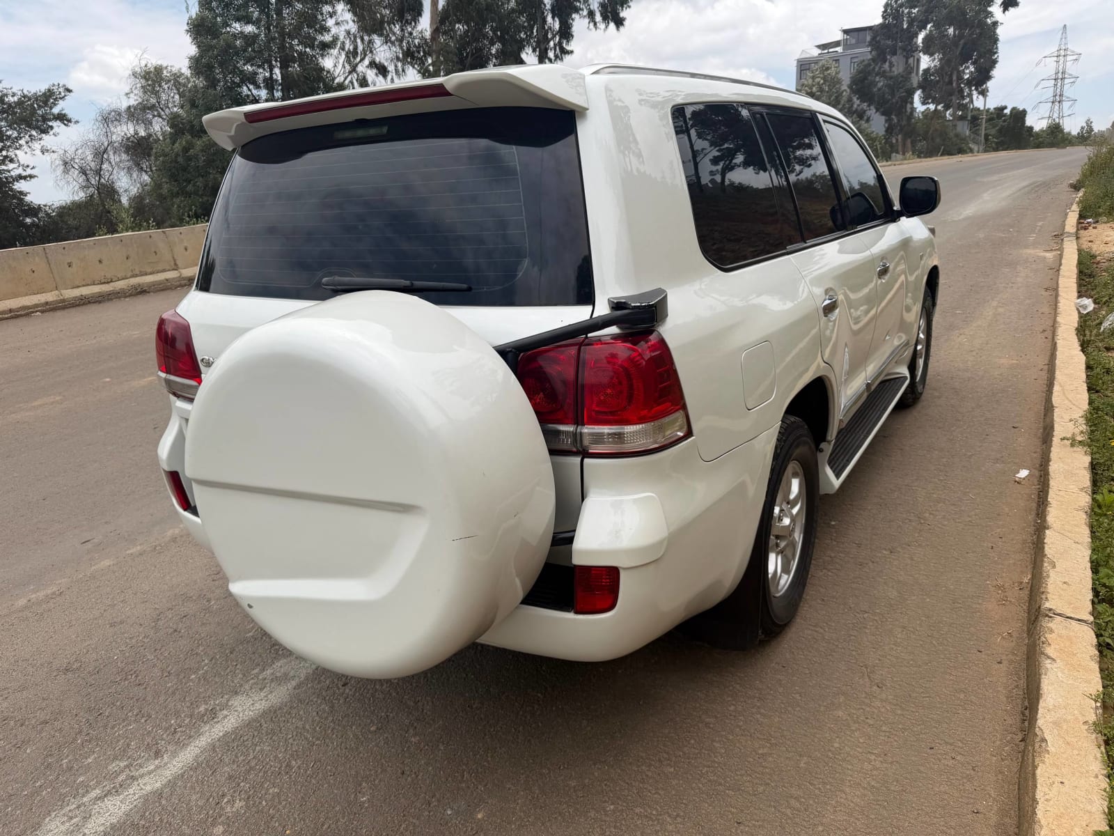 2009 Toyota LAND CRUISER. GXR for sale in Addis Ababa, 11,000,000 Birr, photo 7