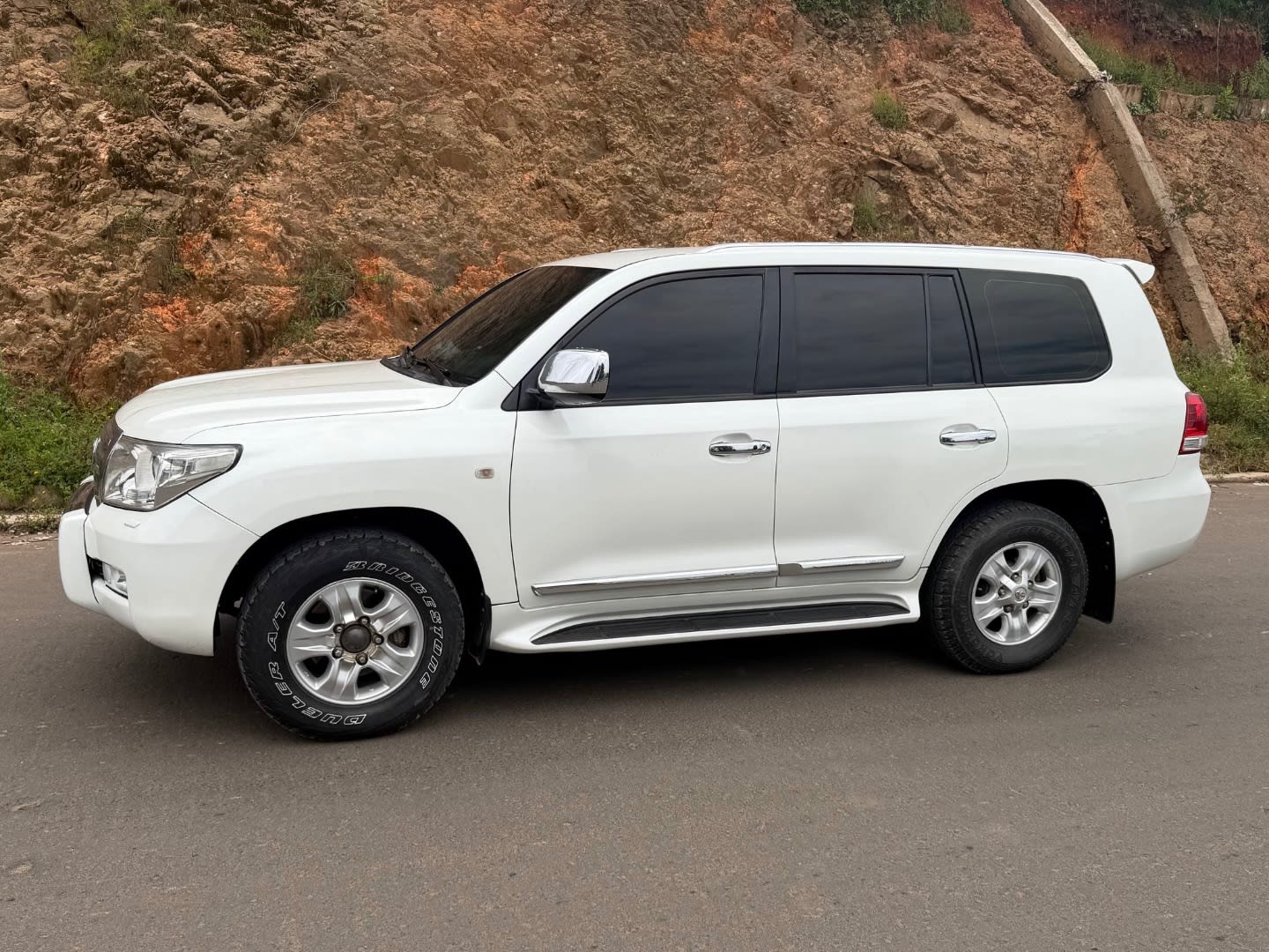 2009 Toyota LAND CRUISER. GXR for sale in Addis Ababa, 11,000,000 Birr, photo 2