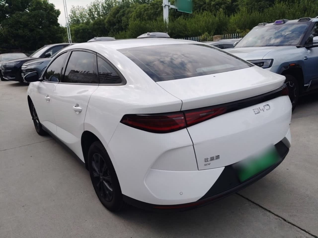 2026 BYD E7 for sale in Addis Ababa, 5,700,000 Birr, photo 3