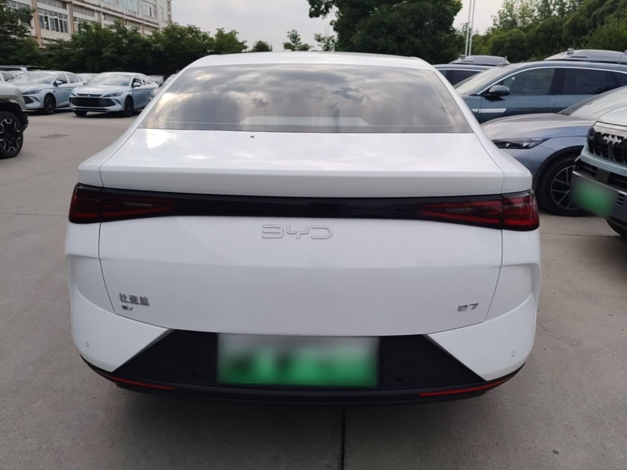 2026 BYD E7 for sale in Addis Ababa, 5,700,000 Birr, photo 4