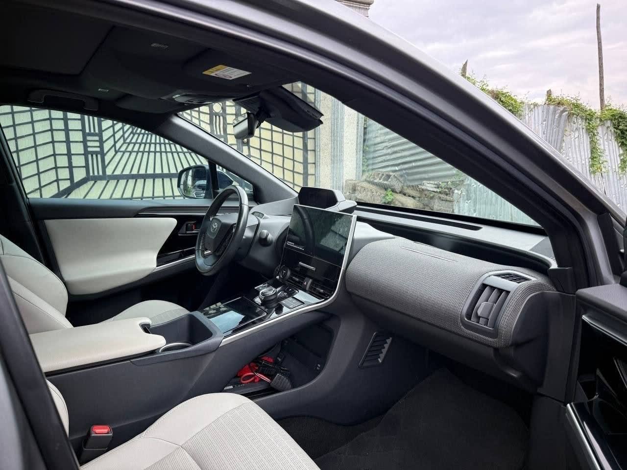 2023 Toyota Bz4x ultra for sale in Addis Ababa, 6,200,000 Birr, photo 4