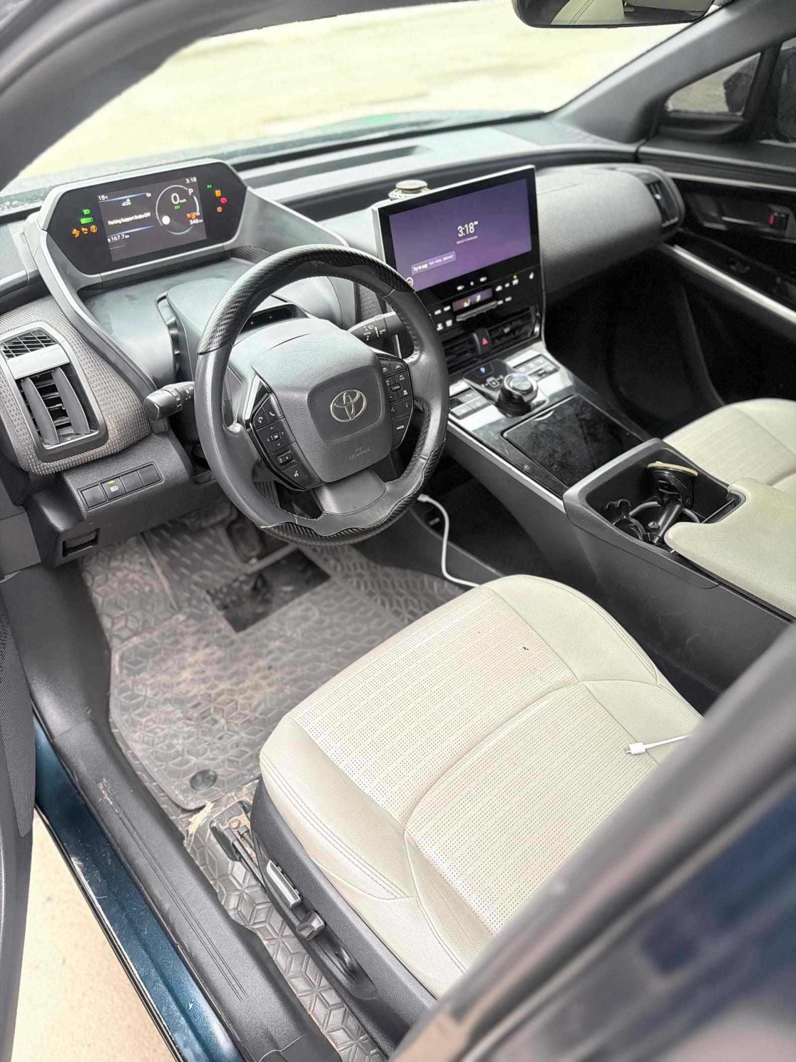 2022 Toyota Bz4x for sale in Addis Ababa, 5,500,000 Birr, photo 8