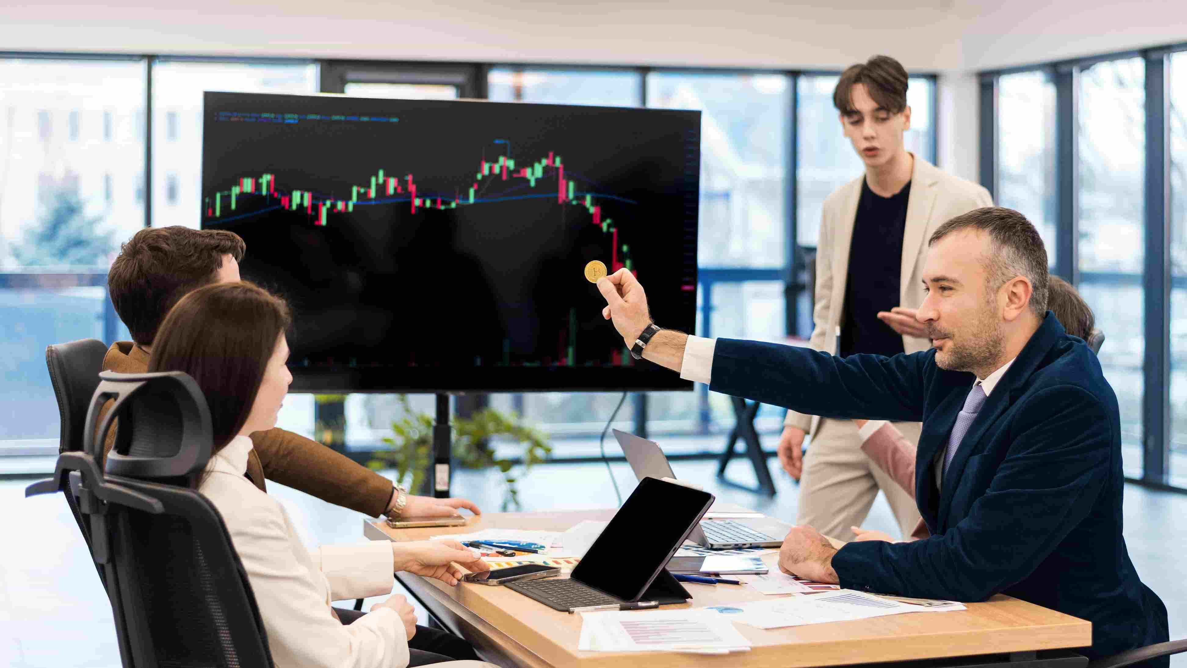 How Does Forex Leverage Actually Work? (Real Examples)