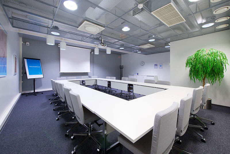 Meeting room in the heart of one of the most notable technology clusters in Europe. Meeting room be also used as a lunch cabinet.