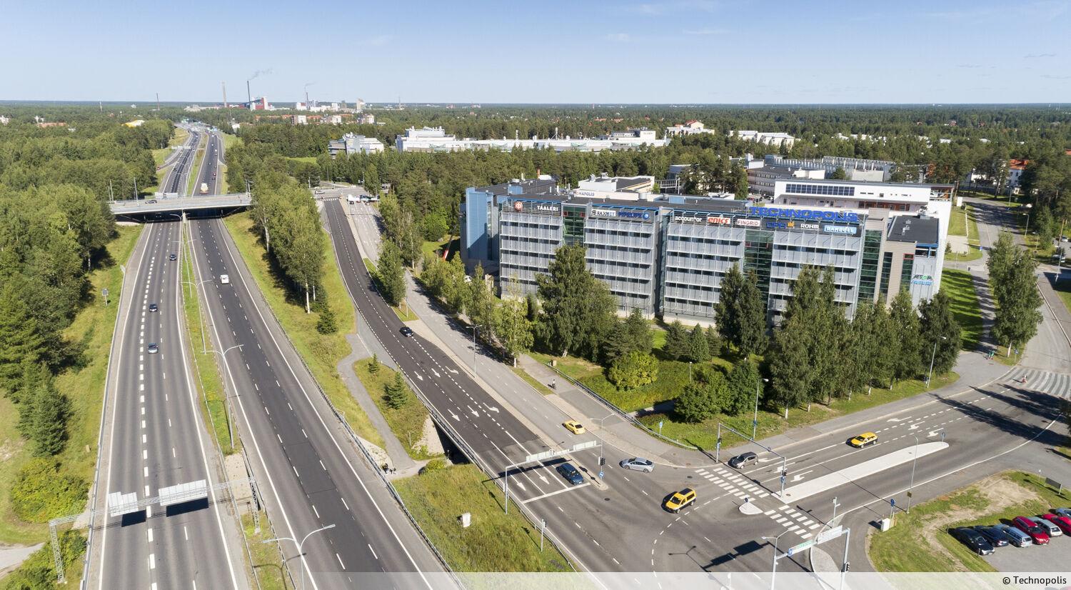 A multi-purpose basement storage space for rent in Technopolis Kontinkangas. The property is located on the OuluHealth campus, which is a center for health and well-being technology and ICT services.