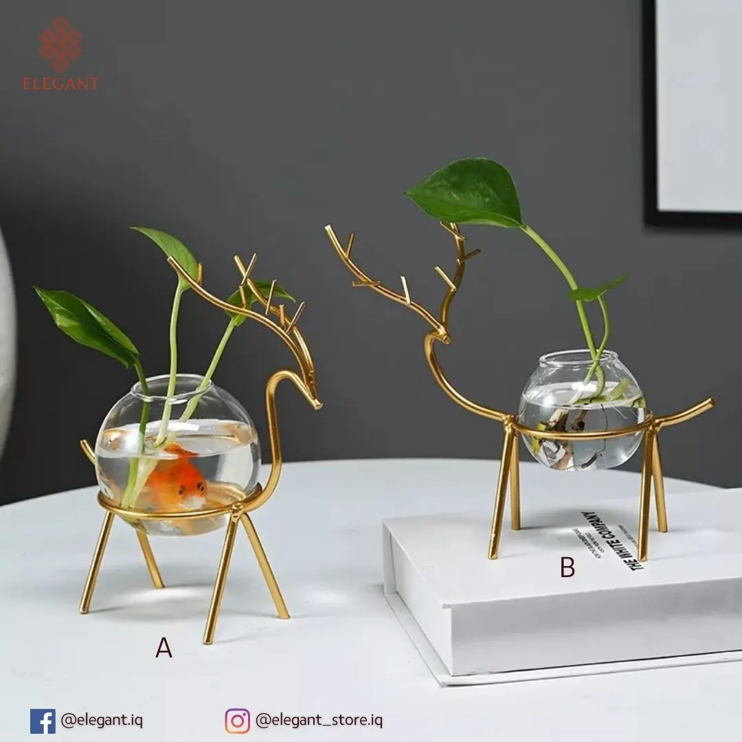 دورق زجاجي مع ستاند معدني بشكل غزالة